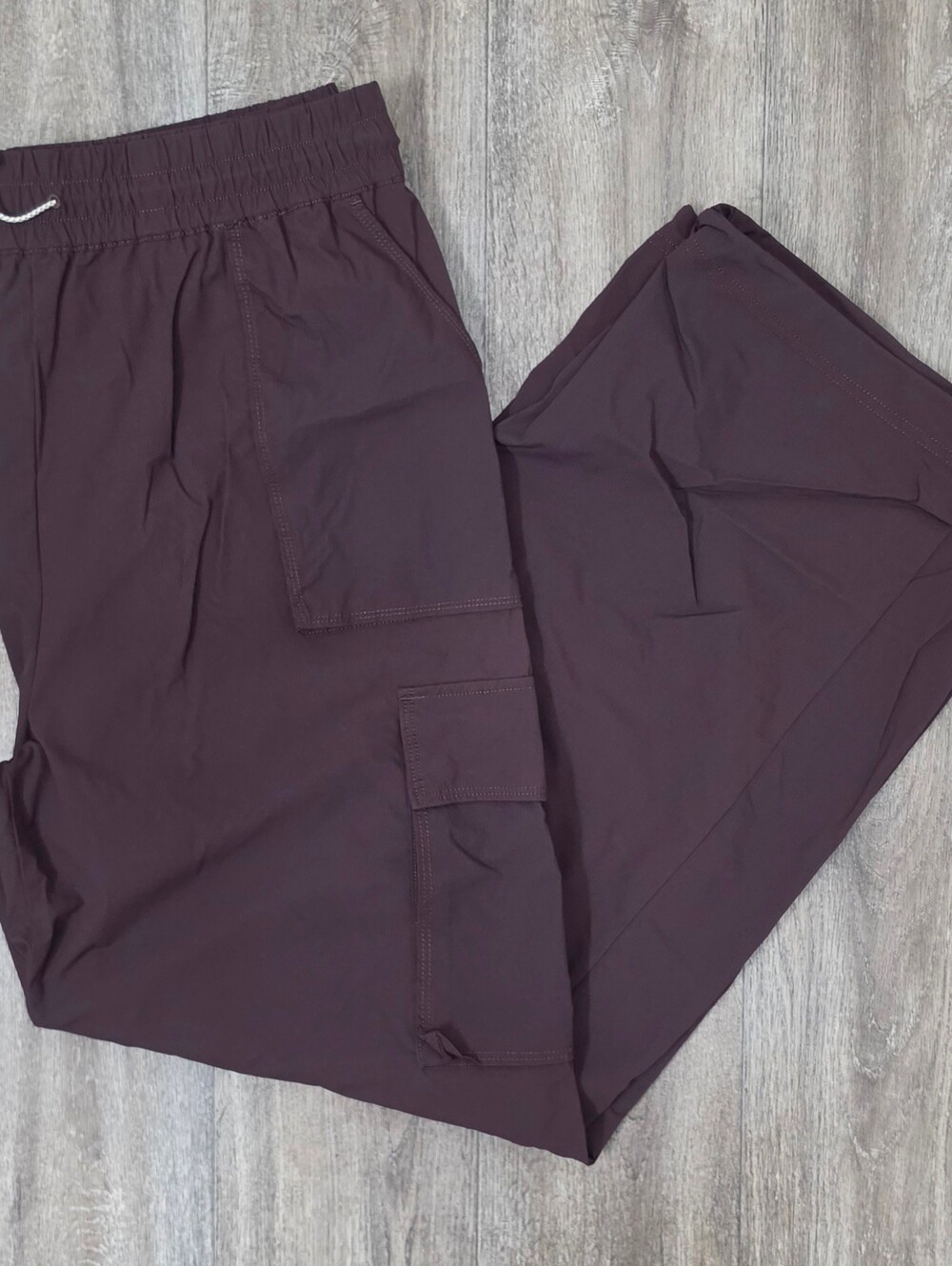 Women's Fabletics Heights Cargo Pant-Size XL - Picture 5 of 7